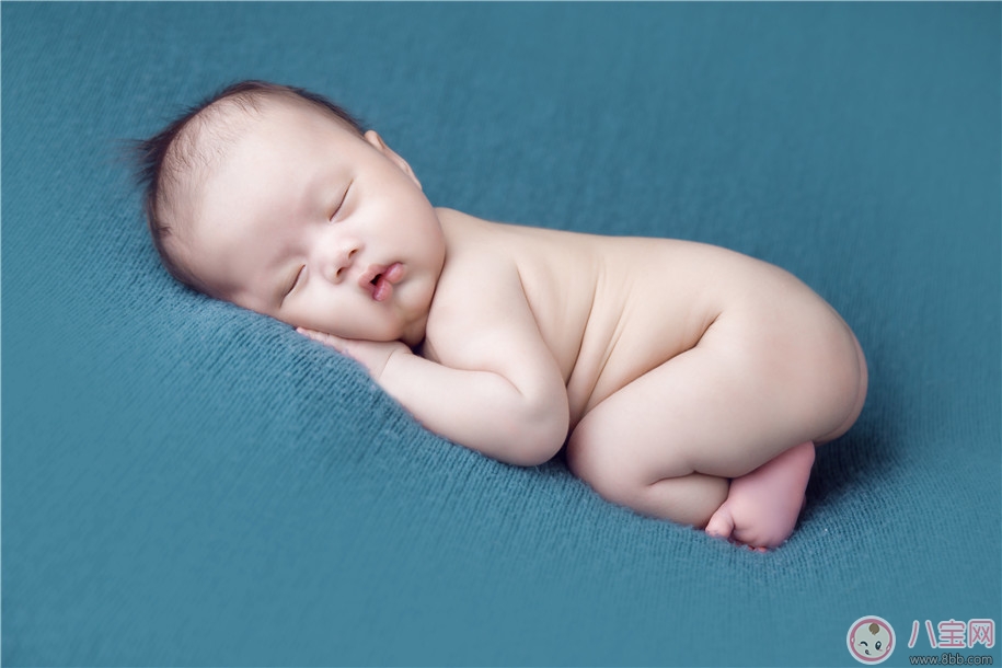 嬰兒不長(zhǎng)頭發(fā)以及掉發(fā)的原因  你的想法錯(cuò)誤嗎