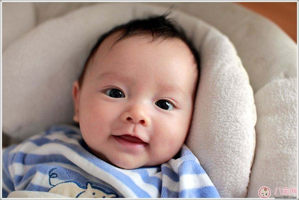 嬰兒不長(zhǎng)頭發(fā)以及掉發(fā)的原因  你的想法錯(cuò)誤嗎