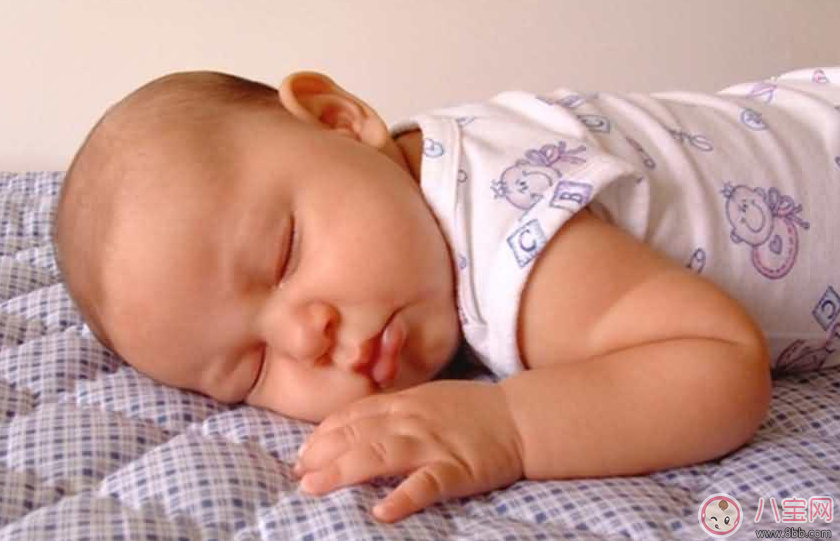 怎么哄都不睡寶寶 是不是方法沒用對