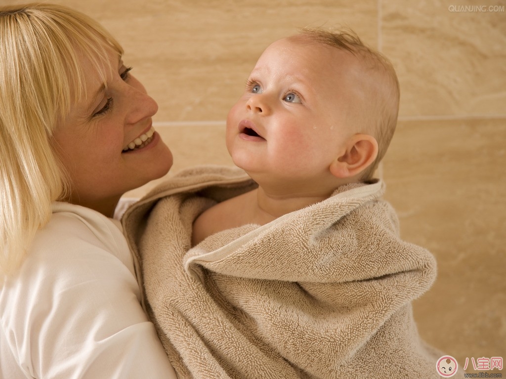 新生兒臍帶如何護理  有哪些注意事項