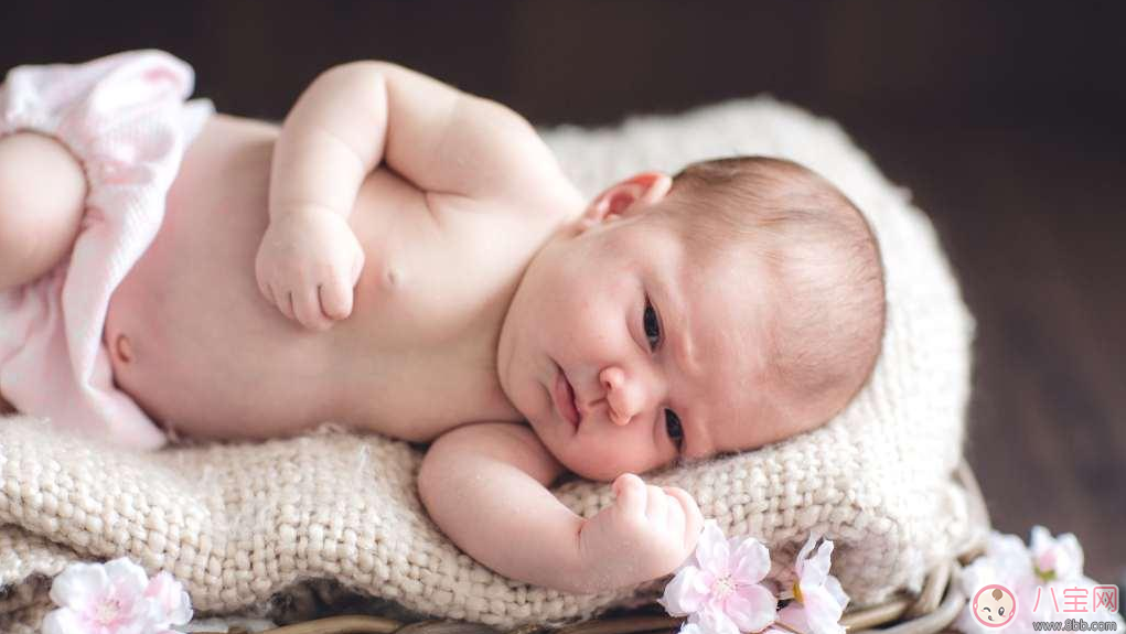 看到孩子肚臍這四種情況要當心 最好早點及時就醫