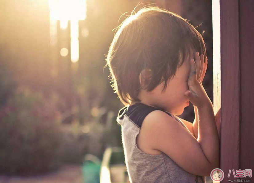 孩子犯錯了必須得打? 懲罰的方法也并非要那樣 孩子犯錯了必須得打? 懲罰的方法也并非要那樣