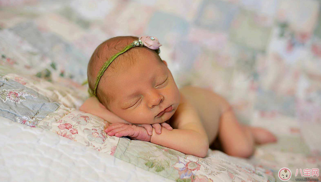 孩子不到一周歲別給他喝蜂蜜 別因為老方法就致孩子健康于不顧 孩子不到一周歲別給他喝蜂蜜 別因為老方法就致孩子健康于不顧