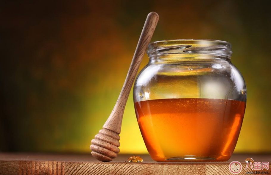 孩子不到一周歲別給他喝蜂蜜 別因為老方法就致孩子健康于不顧 孩子不到一周歲別給他喝蜂蜜 別因為老方法就致孩子健康于不顧