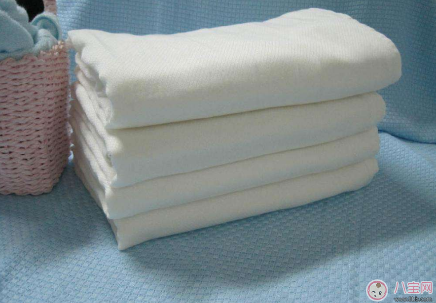 擔心紙尿褲不夠安全 那就用尿布吧