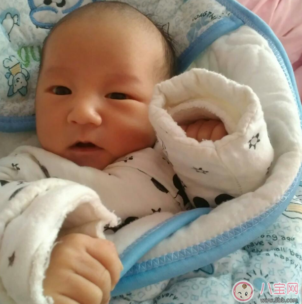 哄娃睡覺有高招 這些神曲保證一聽就倒