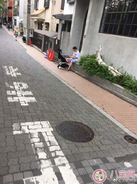 陳冠希現身日本變曬娃狂魔 給孩子拍照怎么拍好 陳冠希現身日本變曬娃狂魔 給孩子拍照怎么拍好