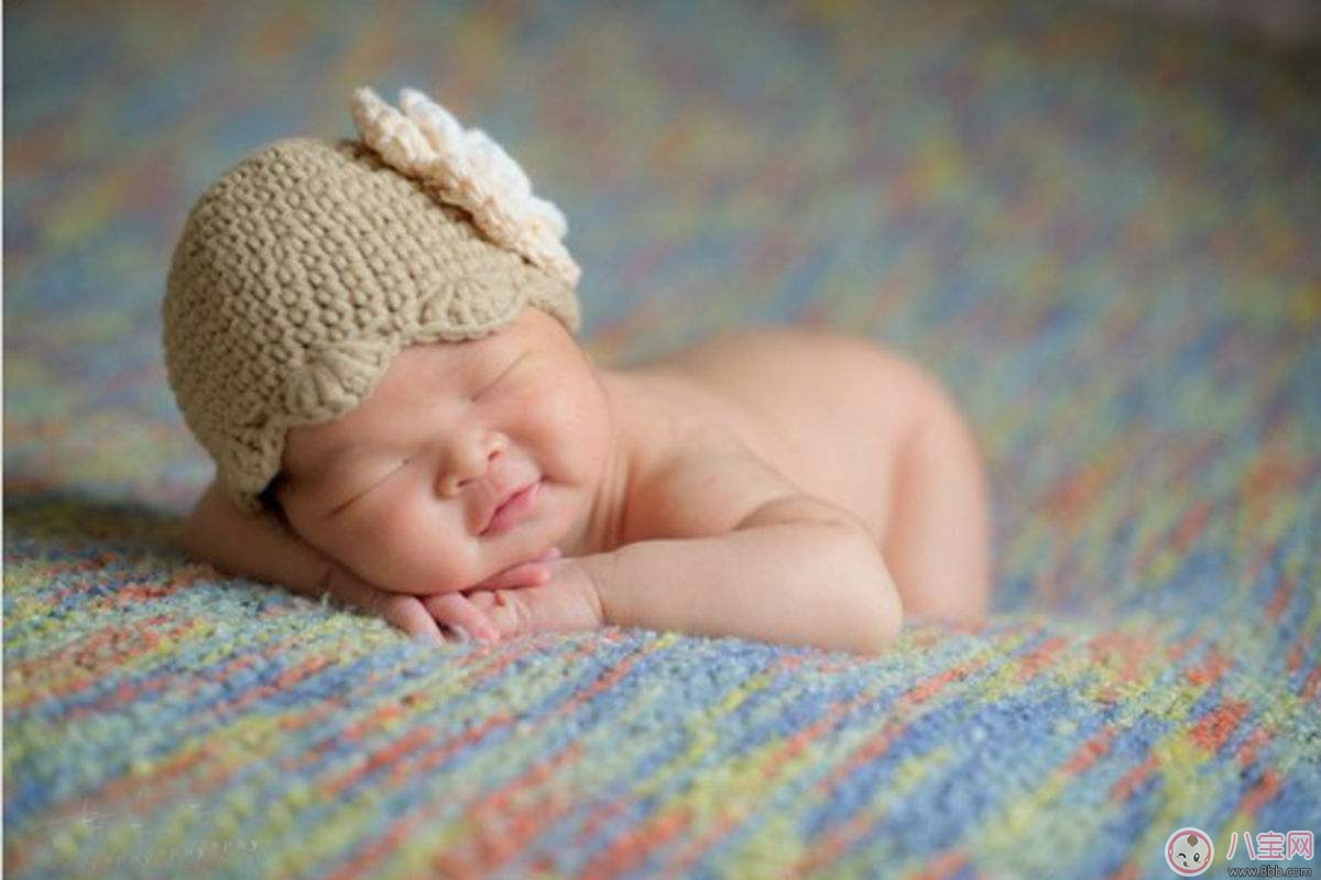 寶寶睡覺不踏實？超好用的防寶寶踢被子絕招！