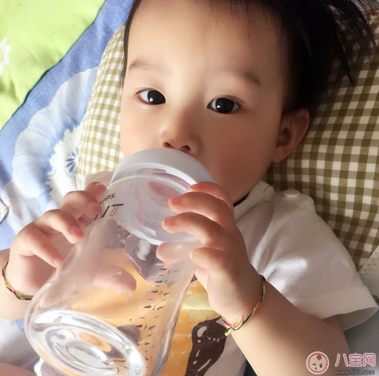 新安怡玻璃奶瓶貝親玻璃ppus奶瓶對(duì)比 新安怡奶嘴好還是貝親奶嘴好 新安怡玻璃奶瓶貝親玻璃ppus奶瓶對(duì)比 新安怡奶嘴好還是貝親奶嘴好