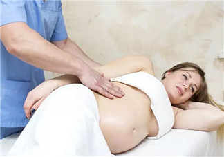 為什么寶寶過了預產期還沒出生 過了預產期寶寶還有多少天出生