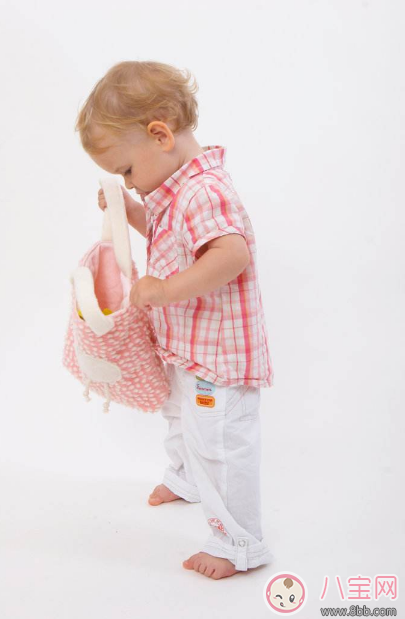 孩子做錯事后這樣做會更好 孩子犯錯正確引導方法 孩子做錯事后這樣做會更好 孩子犯錯正確引導方法