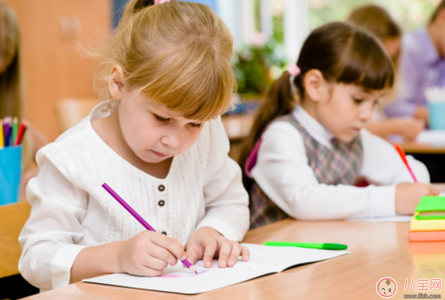 孩子做錯事后這樣做會更好 孩子犯錯正確引導方法 孩子做錯事后這樣做會更好 孩子犯錯正確引導方法