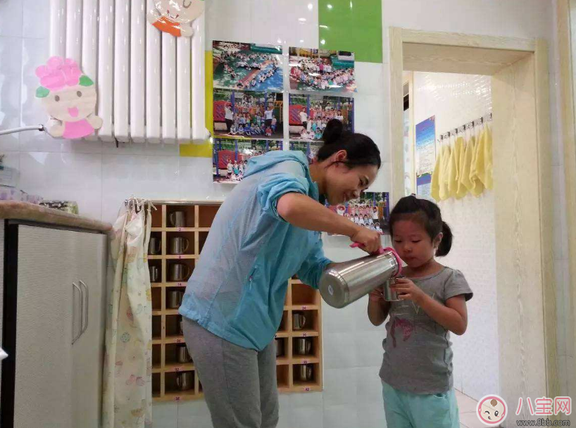 孩子比較皮就給老師紅包 給老師紅包會讓他的偏向孩子嗎 孩子比較皮就給老師紅包 給老師紅包會讓他的偏向孩子嗎