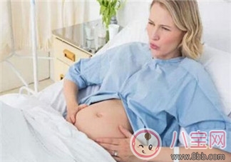 為什么產房內的生死要由產房外決定？女性權益無法得到保障嗎？