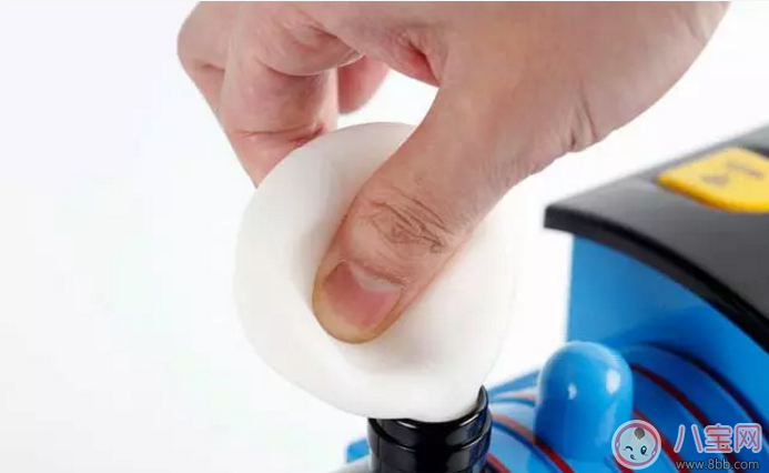 微信語音互陪伴孩子不孤單 動(dòng)托馬斯故事機(jī)測評(píng)