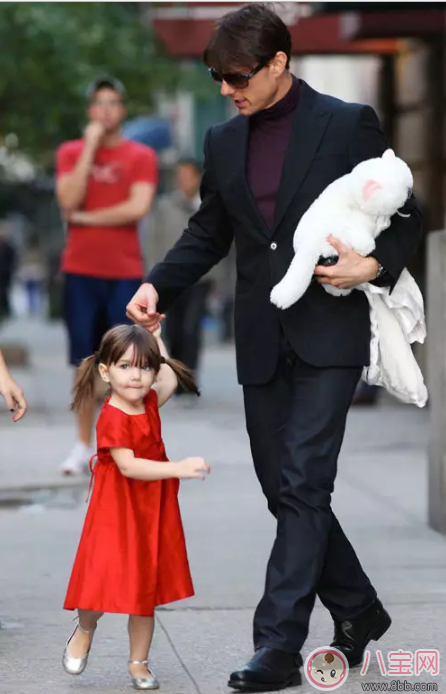 貝克漢姆鄧超周杰倫紛紛淪為“女兒奴” 有爸爸疼的女孩更有成就感