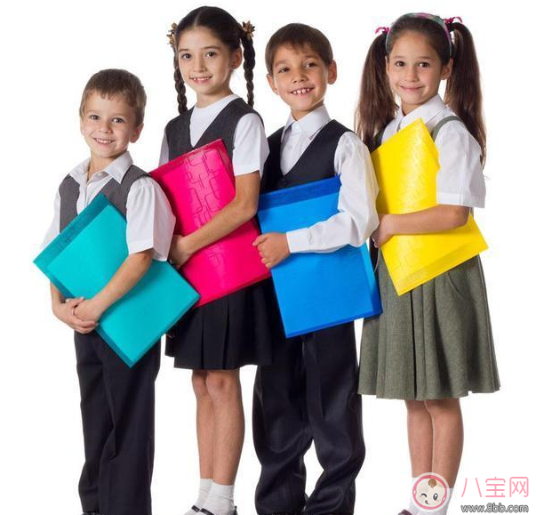 男女孩怎么養比較好 真的要遵從男孩窮養女孩富養嗎