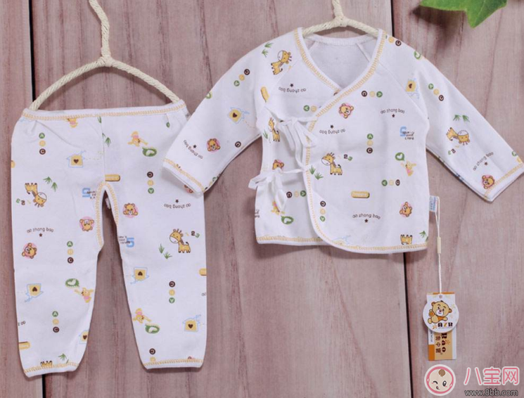 每次給寶寶穿衣太麻煩怎么辦 簡便快速給孩子穿衣方法