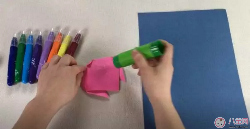 教師節送什么禮物最好 3分鐘學會制作康乃馨賀卡 教師節送什么禮物最好 3分鐘學會制作康乃馨賀卡