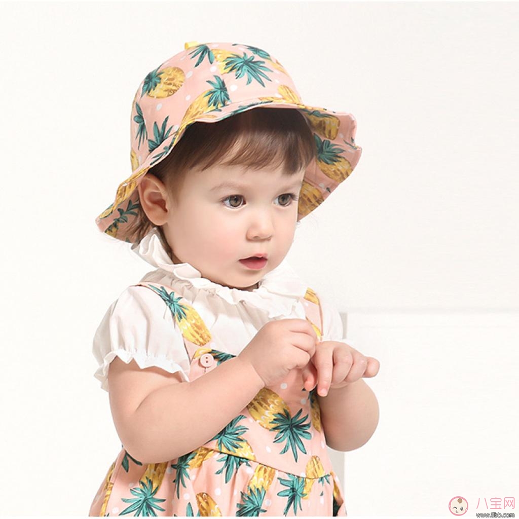 國(guó)慶節(jié)帶寶寶出游 必帶嬰兒用品清單