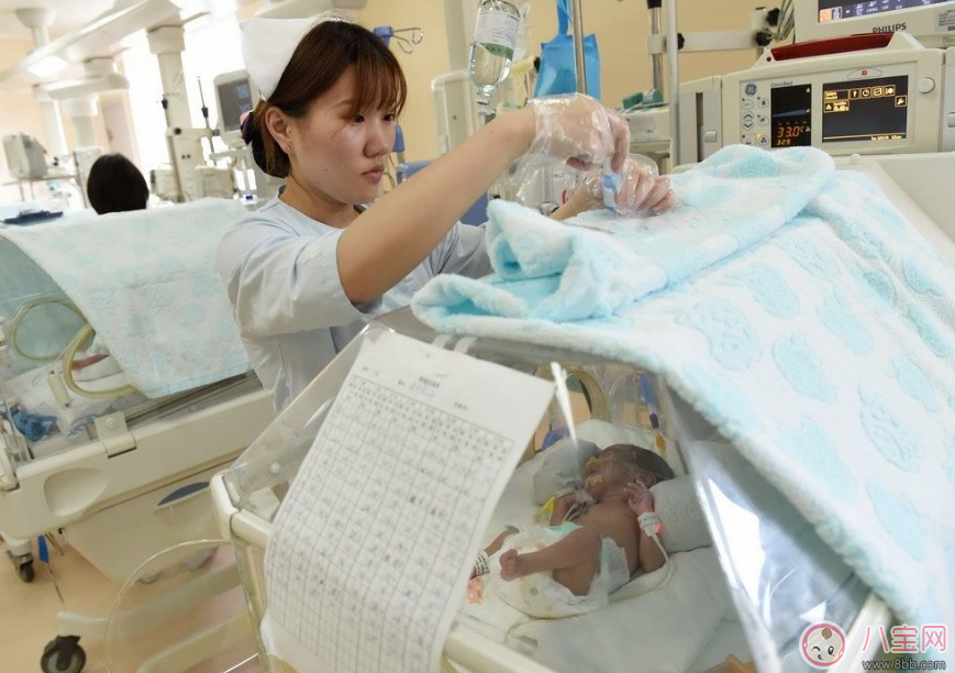 早產的孩子怎么養 孩子早產要放在保溫箱幾天