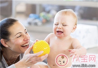 寶寶哭鬧怎么辦？如何安撫寶寶情緒