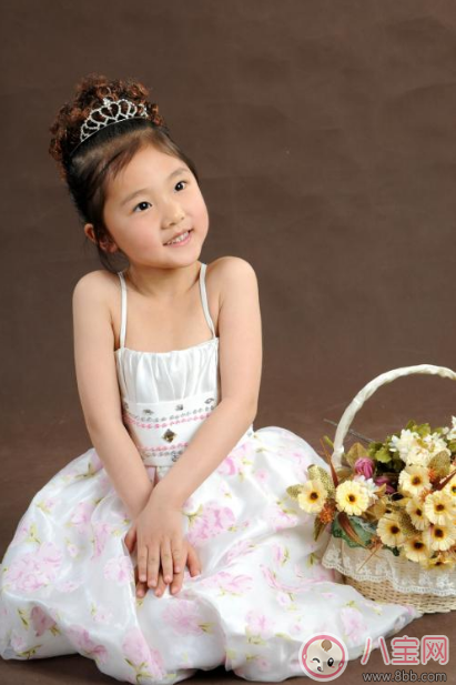 孩子不愿多說話怎么辦 孩子話少是自閉嗎 孩子不愿多說話怎么辦 孩子話少是自閉嗎