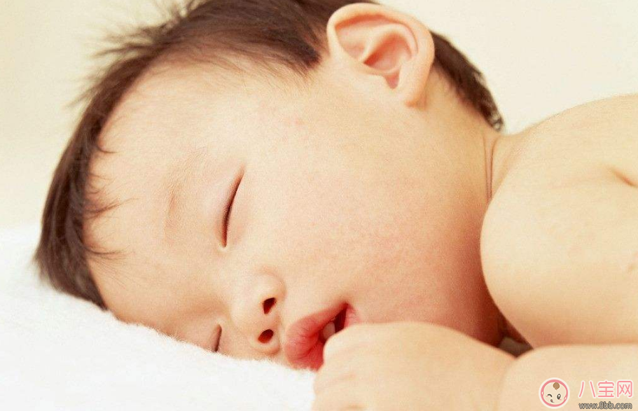 孩子睡姿不對(duì)有哪些影響 不良睡姿對(duì)孩子成長(zhǎng)不利 孩子睡姿不對(duì)有哪些影響 不良睡姿對(duì)孩子成長(zhǎng)不利