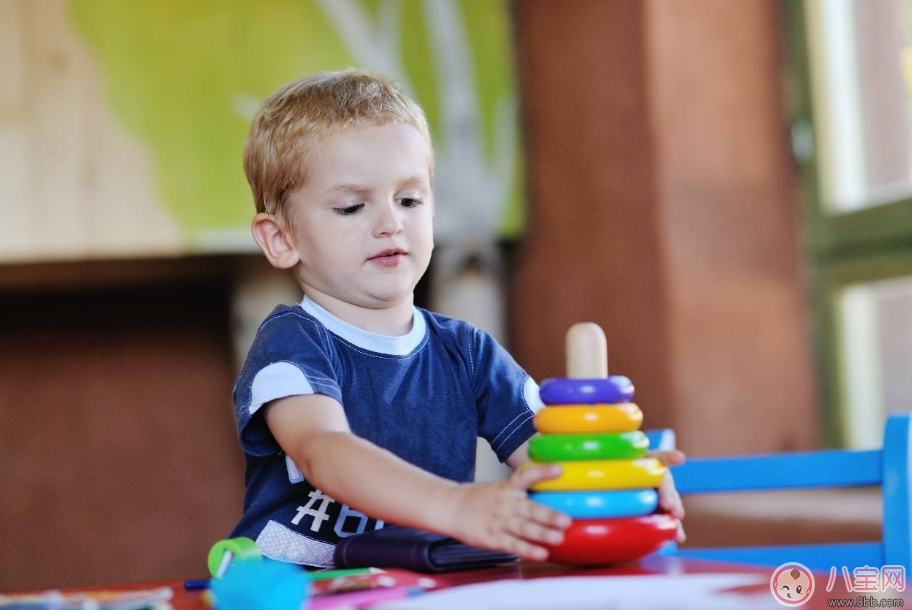 孩子太拖拉學習差怎么辦 如何培養孩子有良好的時間觀念