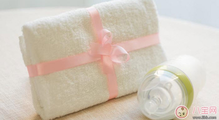 6個月內寶寶要不要喝水 6個月寶寶喝水溫度注意事項