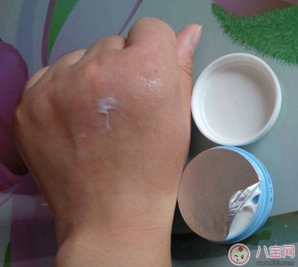 哈羅閃嬰兒護膚霜怎么樣好用嗎 哈羅閃護膚霜敏感皮膚的寶寶能使用嗎