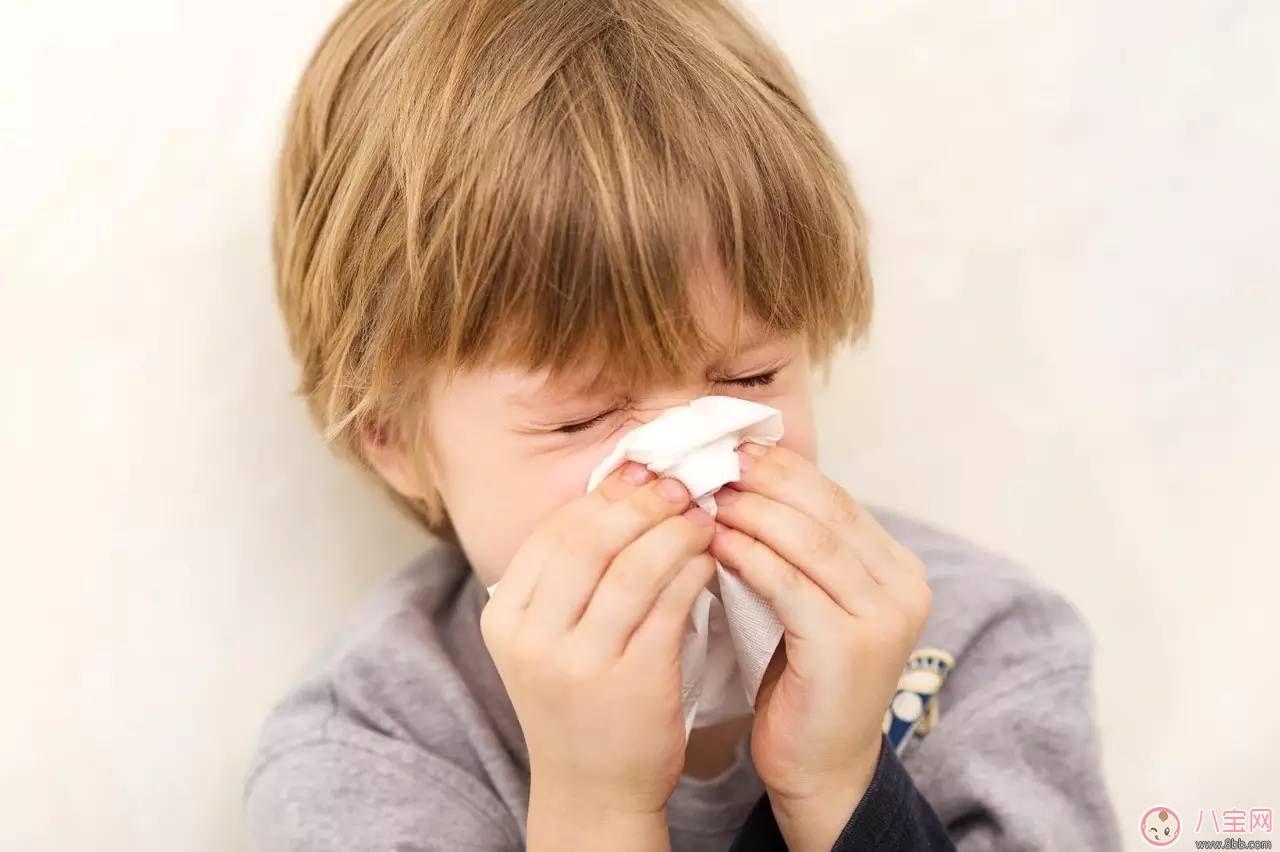 孩子流鼻血的原因 老人說是“上火”!對嗎? 孩子流鼻血的原因 老人說是“上火”!對嗎?