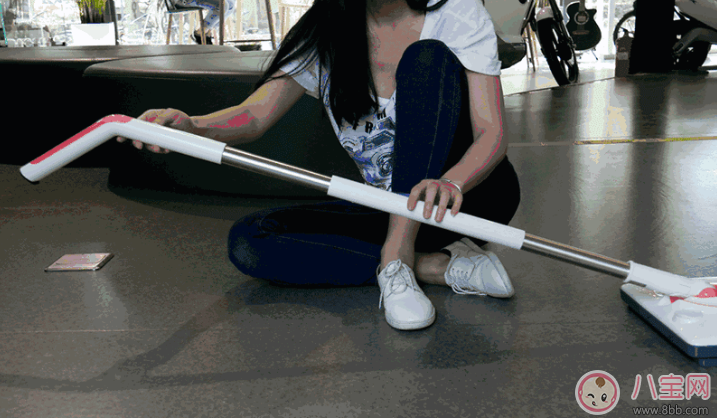 灑哇地咔無(wú)線手持擦地機(jī)怎么樣 灑哇地咔無(wú)線手持擦地機(jī)完整測(cè)評(píng) 灑哇地咔無(wú)線手持擦地機(jī)怎么樣 灑哇地咔無(wú)線手持擦地機(jī)完整測(cè)評(píng)