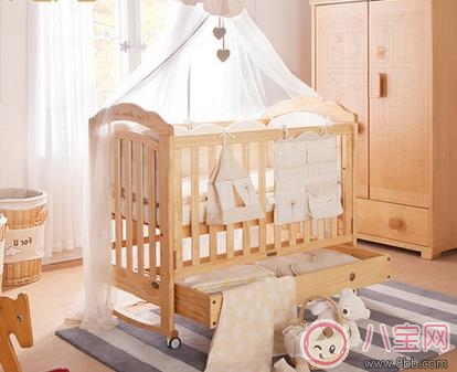 芙兒優(yōu)嬰兒床怎么樣 價(jià)格貴不貴