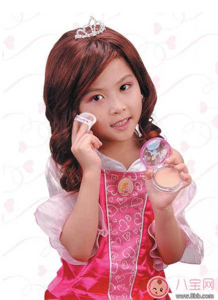 孩子要表演怎么化妝好 正確給孩子化妝步驟