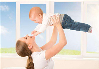 靠喝酒催奶有效嗎？產婦喝酒對嬰兒的危害