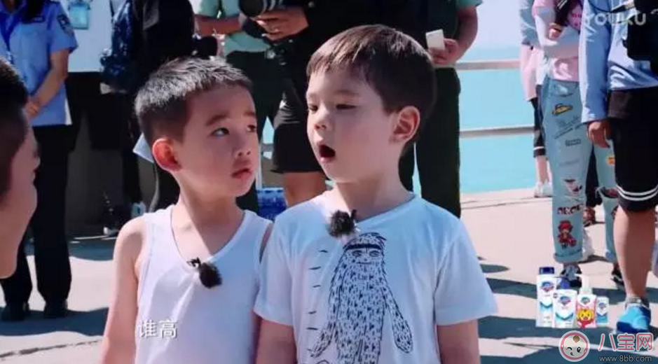 嗯哼把《爸爸去哪兒》變成了《大王相親記》 小泡芙怎么面對(duì)嗯哼的強(qiáng)勢(shì)撩妹的？