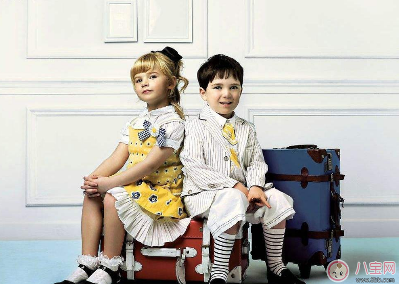 孩子想早戀怎么辦 怎么正確教育孩子對待感情的方法 孩子想早戀怎么辦 怎么正確教育孩子對待感情的方法