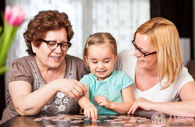 小寶寶受到驚嚇怎么辦 小孩子受到驚嚇的表現有哪些