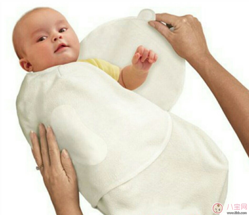 包巾錯誤包法危害 包裹新生兒注意事項(xiàng)