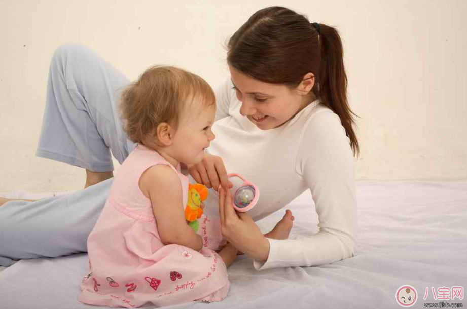 生孩子后有必要辭職嗎 全職媽媽和職場媽媽究竟選哪個好