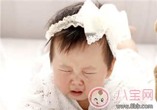 新生兒愛流淚眼屎多的原因 淚囊炎產生的因素