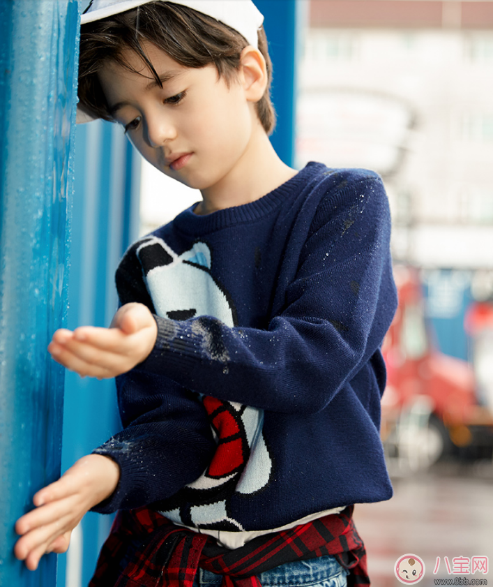 孩子秋季毛衣怎么選 什么牌子的毛衣最適合孩子穿