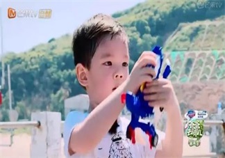 《爸爸去哪兒》5嗯哼愛玩的玩具是什么牌子的 在哪能買到同款