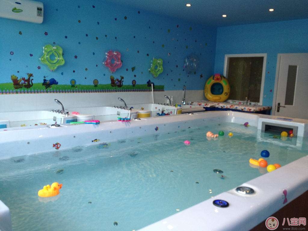 嬰兒項圈到底能不能用 寶寶游泳池如何選擇