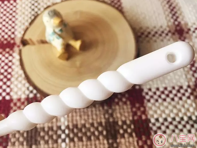 孩子不喜歡刷牙怎么辦 孩子喜歡刷的寶兒滋牙刷360乳牙牙刷推薦
