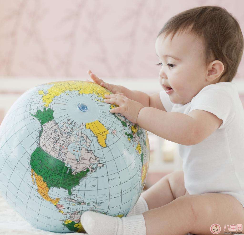 嬰兒應(yīng)該學(xué)習(xí)探索嗎 家長如何協(xié)助嬰兒探索學(xué)習(xí)
