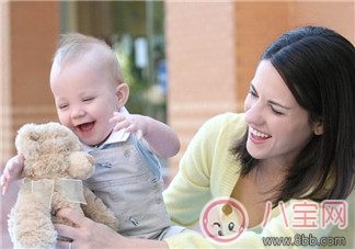 水樣便就是腹瀉嗎 如何處理寶寶嚴重性水樣便 水樣便就是腹瀉嗎 如何處理寶寶嚴重性水樣便