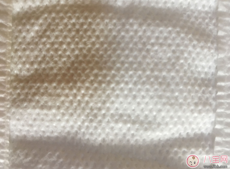 一朵紙尿褲和花王比較怎么樣哪個好 一朵紙尿褲會漏尿嗎