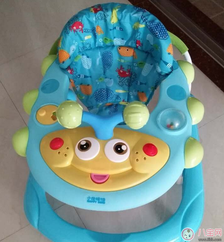 小龍哈彼嬰兒學步車怎么樣 小龍哈彼嬰兒學步車安全好用嗎